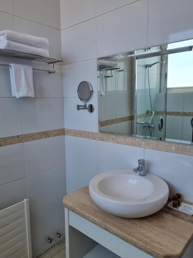 טלקה Hotel Plaza Cienfuegos מראה חיצוני תמונה