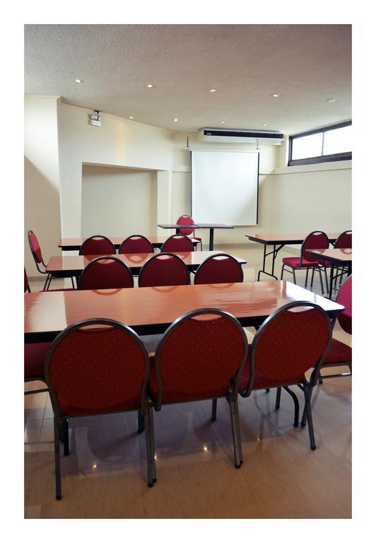 טלקה Hotel Plaza Cienfuegos מראה חיצוני תמונה