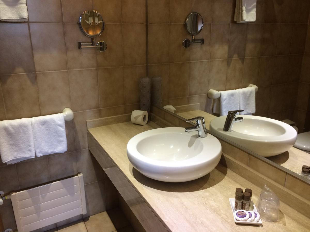 טלקה Hotel Plaza Cienfuegos מראה חיצוני תמונה