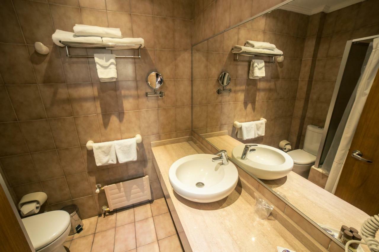 טלקה Hotel Plaza Cienfuegos מראה חיצוני תמונה